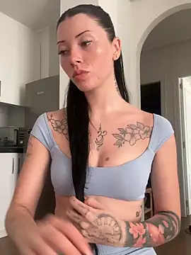 Karmenlovex online show from 05/02/26, 10:53