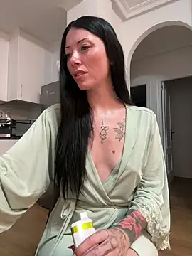 Karmenlovex online show from 05/08/26, 08:03