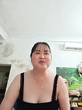 Snapshot of Kee-kimlee chatting on 06/25/26, 07:46 Kee-kimlee online show from 06/25/26, 07:46