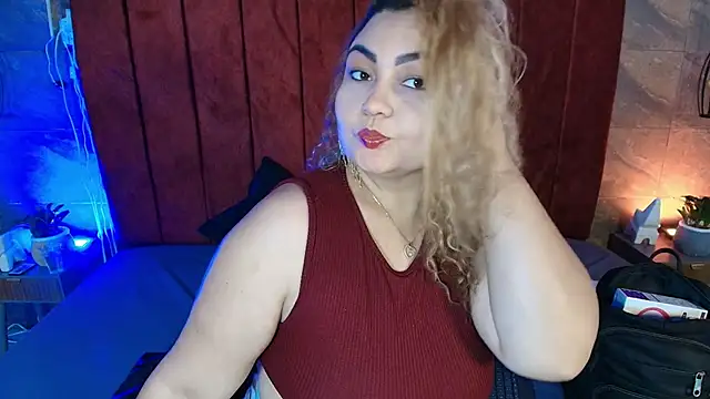 Snapshot of Amaraa_Silk chatting on 02/28/26, 04:24 Amaraa Silk online show from 02/28/26, 04:24