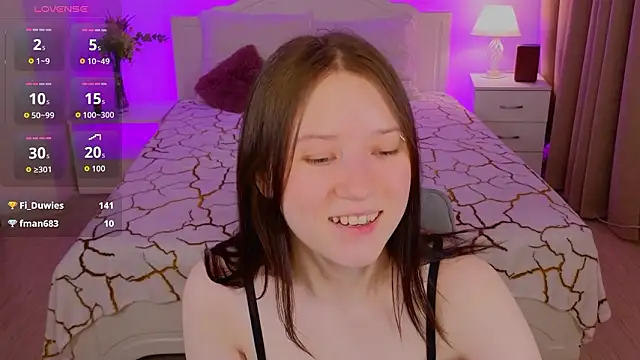 Snapshot of MmollyMay chatting on 03/07/26, 10:34 MmollyMay online show from 03/07/26, 10:34