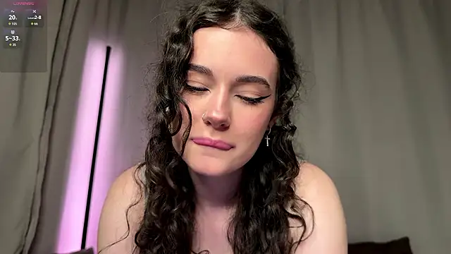 Snapshot of Moonfaairy chatting on 03/26/26, 07:19 Moonfaairy online show from 03/26/26, 07:19