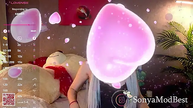 Snapshot of Sonya-Love chatting on 03/29/26, 07:58 Sonya-Love online show from 03/29/26, 07:58