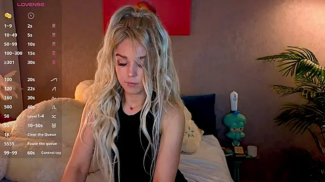 Sonya-Love online show from 05/12/26, 08:28