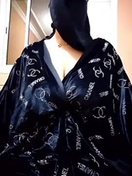 Snapshot of -Marmar- chatting on 03/11/26, 08:59 -Marmar- online show from 03/11/26, 08:59