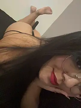 Snapshot of victtoria18 chatting on 03/25/26, 04:29 victtoria18 online show from 03/25/26, 04:29