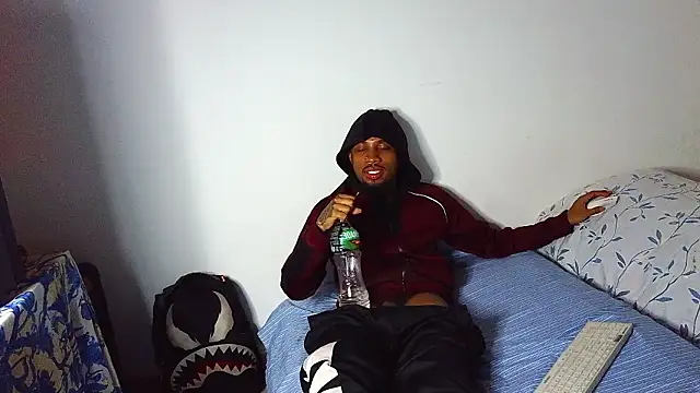 Snapshot of Bdarenth007 chatting on 03/12/26, 08:53 Bdarenth007 online show from 03/12/26, 08:53