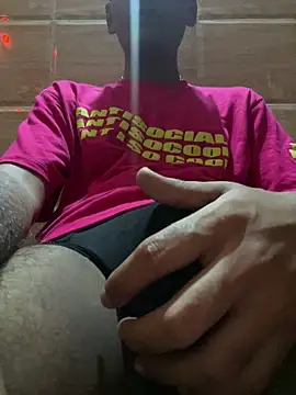 Dazzling dude online show from 06/17/26, 07:59