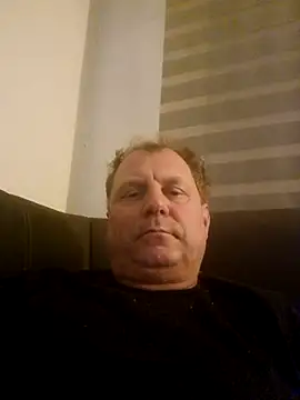 Snapshot of Demik71 chatting on 02/23/26, 09:12 Demik71 online show from 02/23/26, 09:12