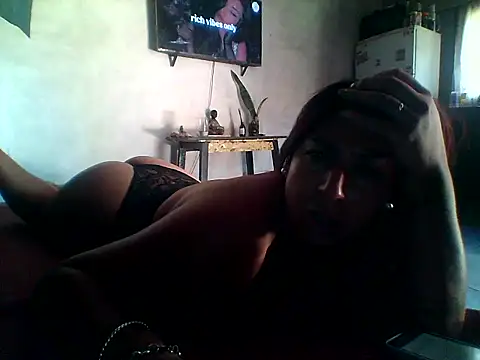 Snapshot of Micaela777 chatting on 02/18/26, 05:09 Micaela777 online show from 02/18/26, 05:09