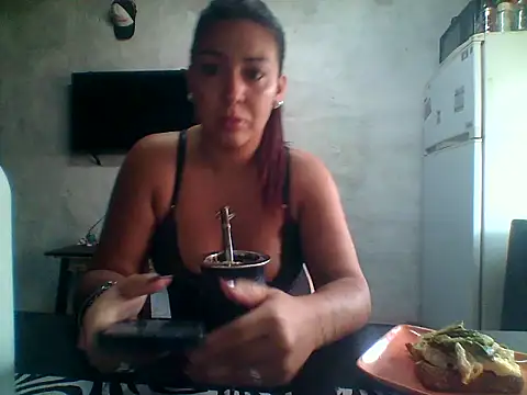 Snapshot of Micaela777 chatting on 03/23/26, 01:48 Micaela777 online show from 03/23/26, 01:48