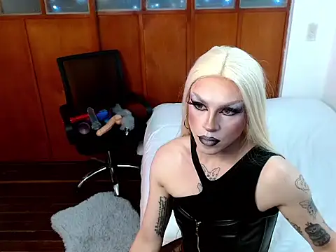 Snapshot of DanniHotBoy02 chatting on 02/13/26, 09:55 DanniHotBoy02 online show from 02/13/26, 09:55