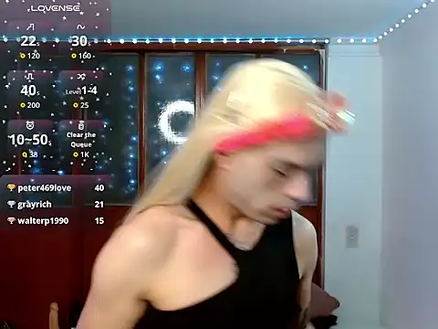 Snapshot of DanniHotBoy02 chatting on 03/03/26, 08:31 DanniHotBoy02 online show from 03/03/26, 08:31