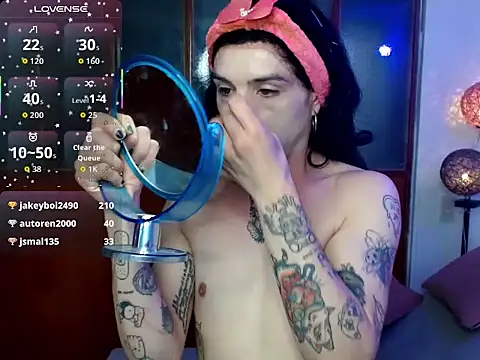 Snapshot of DanniHotBoy02 chatting on 03/06/26, 09:33 DanniHotBoy02 online show from 03/06/26, 09:33