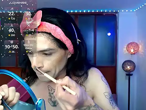 Snapshot of DanniHotBoy02 chatting on 03/12/26, 09:10 DanniHotBoy02 online show from 03/12/26, 09:10