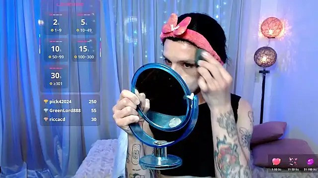 DanniHotBoy02 online show from 04/23/26, 11:07