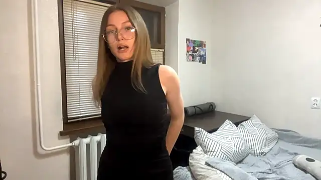 MillySwolley online show from 02/15/26, 03:42