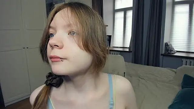 LavenderMitten online show from 04/27/26, 06:22