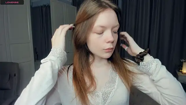 LavenderMitten online show from 05/11/26, 05:46