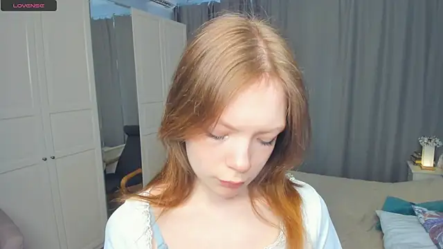 LavenderMitten online show from 06/11/26, 06:00