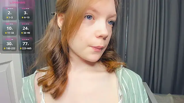 LavenderMitten online show from 06/15/26, 05:42
