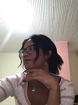 Snapshot of horny_brii chatting on 04/27/26, 12:30 horny brii online show from 04/27/26, 12:30