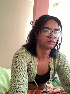 Snapshot of horny_brii chatting on 05/11/26, 06:05 horny brii online show from 05/11/26, 06:05