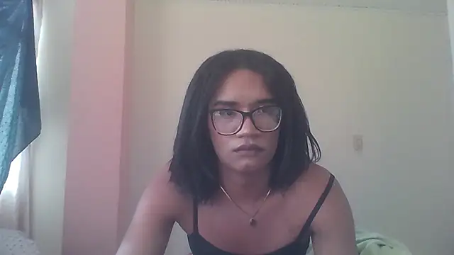 Snapshot of horny_brii chatting on 06/23/26, 10:19 horny brii online show from 06/23/26, 10:19