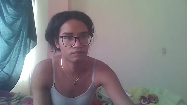 Snapshot of horny_brii chatting on 06/25/26, 05:28 horny brii online show from 06/25/26, 05:28