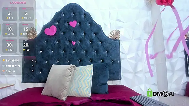 Snapshot of _Victoria_milf_ chatting on 02/14/26, 07:43 Victoria milf online show from 02/14/26, 07:43