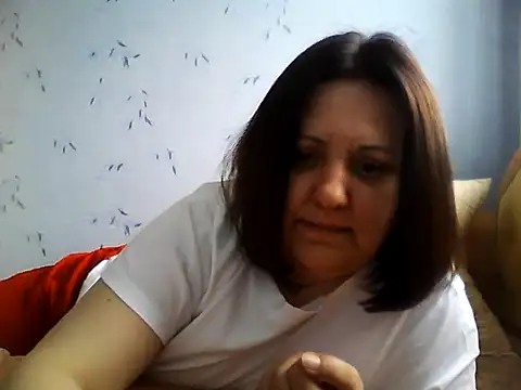LockyCharm111 online show from 05/02/26, 06:51