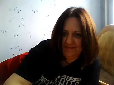 Snapshot of LockyCharm111 chatting on 05/31/26, 07:04 LockyCharm111 online show from 05/31/26, 07:04