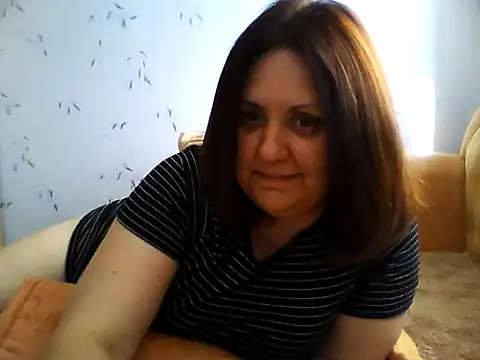 Snapshot of LockyCharm111 chatting on 06/21/26, 01:57 LockyCharm111 online show from 06/21/26, 01:57