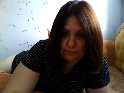 Snapshot of LockyCharm111 chatting on 07/01/26, 04:29 LockyCharm111 online show from 07/01/26, 04:29