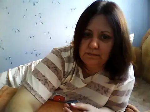 Snapshot of LockyCharm111 chatting on 07/02/26, 04:24 LockyCharm111 online show from 07/02/26, 04:24