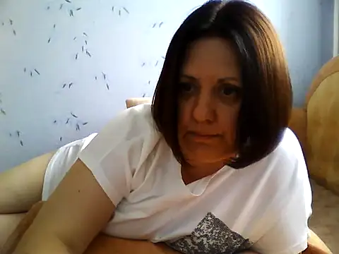 Snapshot of LockyCharm111 chatting on 07/12/26, 04:47 LockyCharm111 online show from 07/12/26, 04:47