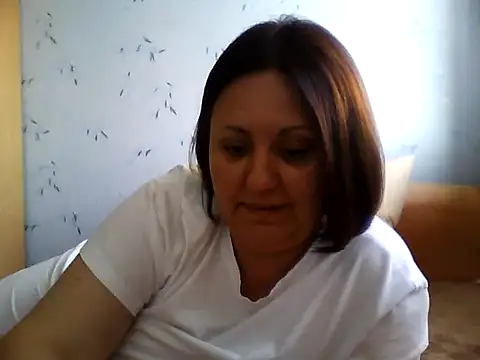 Snapshot of LockyCharm111 chatting on 07/21/26, 04:31 LockyCharm111 online show from 07/21/26, 04:31