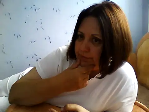 Snapshot of LockyCharm111 chatting on 07/22/26, 05:10 LockyCharm111 online show from 07/22/26, 05:10