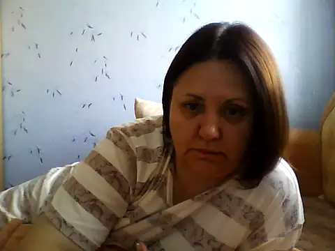 Snapshot of LockyCharm111 chatting on 08/04/26, 05:10 LockyCharm111 online show from 08/04/26, 05:10