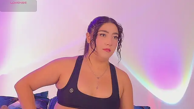 Hannah-Prada online show from 06/19/26, 11:14