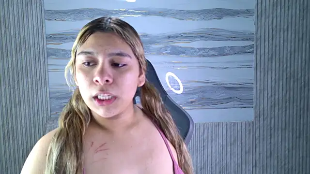 Sophie19   online show from 05/08/26, 11:59