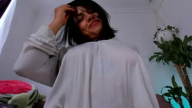 sara-jules online show from 05/07/26, 03:28