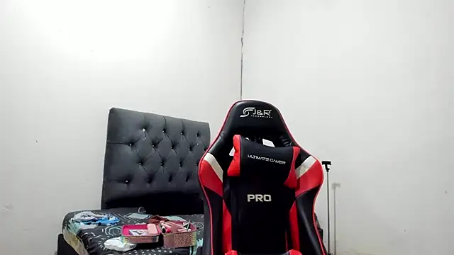 QueenNyxx online show from 03/12/26, 08:37