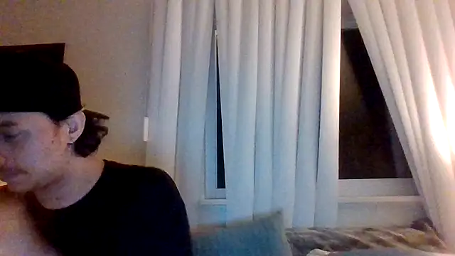 Snapshot of Tallhungandcloudy chatting on 02/21/26, 09:54 Tallhungandcloudy online show from 02/21/26, 09:54