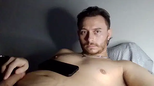 Snapshot of Tallhungandcloudy chatting on 03/16/26, 06:39 Tallhungandcloudy online show from 03/16/26, 06:39