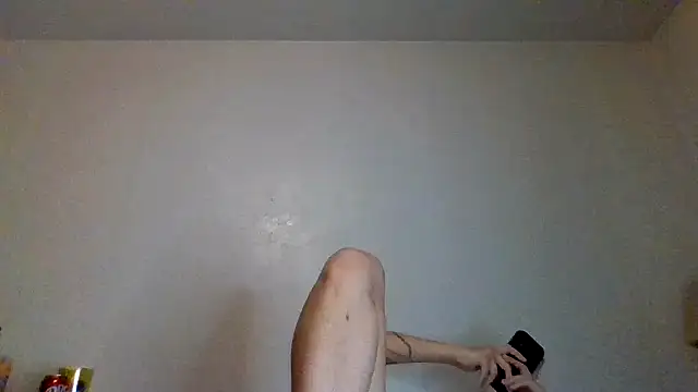 Snapshot of Tallhungandcloudy chatting on 03/22/26, 06:17 Tallhungandcloudy online show from 03/22/26, 06:17