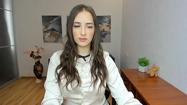 Effy Royse online show from 06/14/26, 05:31