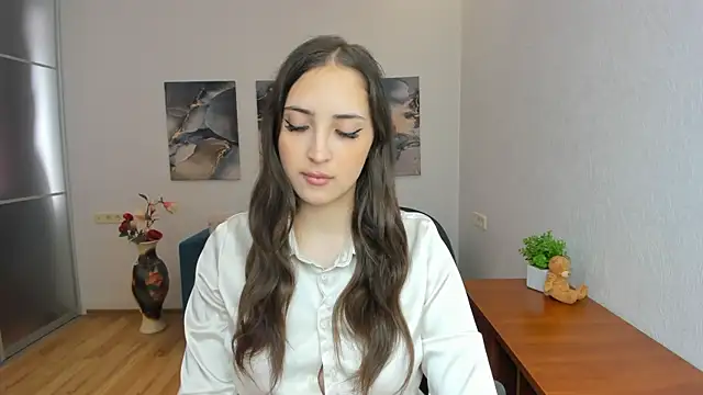 Effy Royse online show from 06/26/26, 07:02