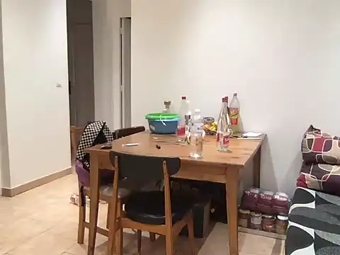 Zerllie online show from 04/15/26, 09:04