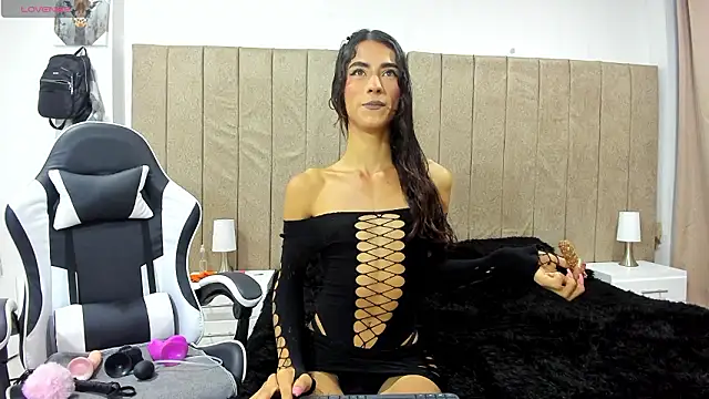 Snapshot of valery_slim18 chatting on 03/13/26, 02:18 valery slim18 online show from 03/13/26, 02:18